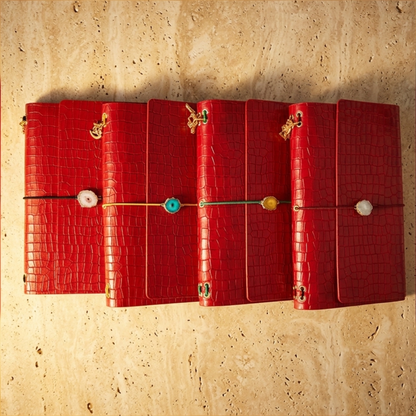 Carnet A5 cuir vegan croco avec charm pierre naturelle, vue 15