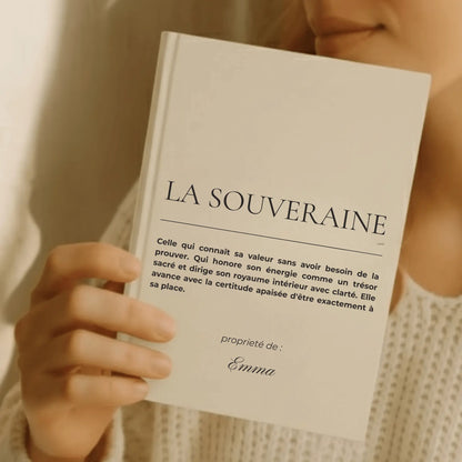 cahier signature personnalisé Souveraine - mise en situation lifestyle
