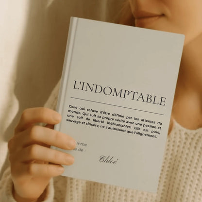 cahier signature personnalisé Indomptable - mise en situation lifestyle