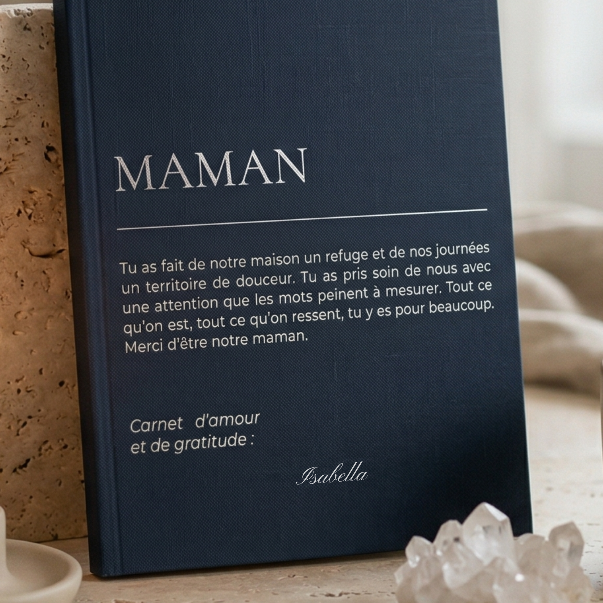 Carnet MAMAN personnalisé couverture bleu nuit avec message dédié et prénom en écriture script — cadeau maman original