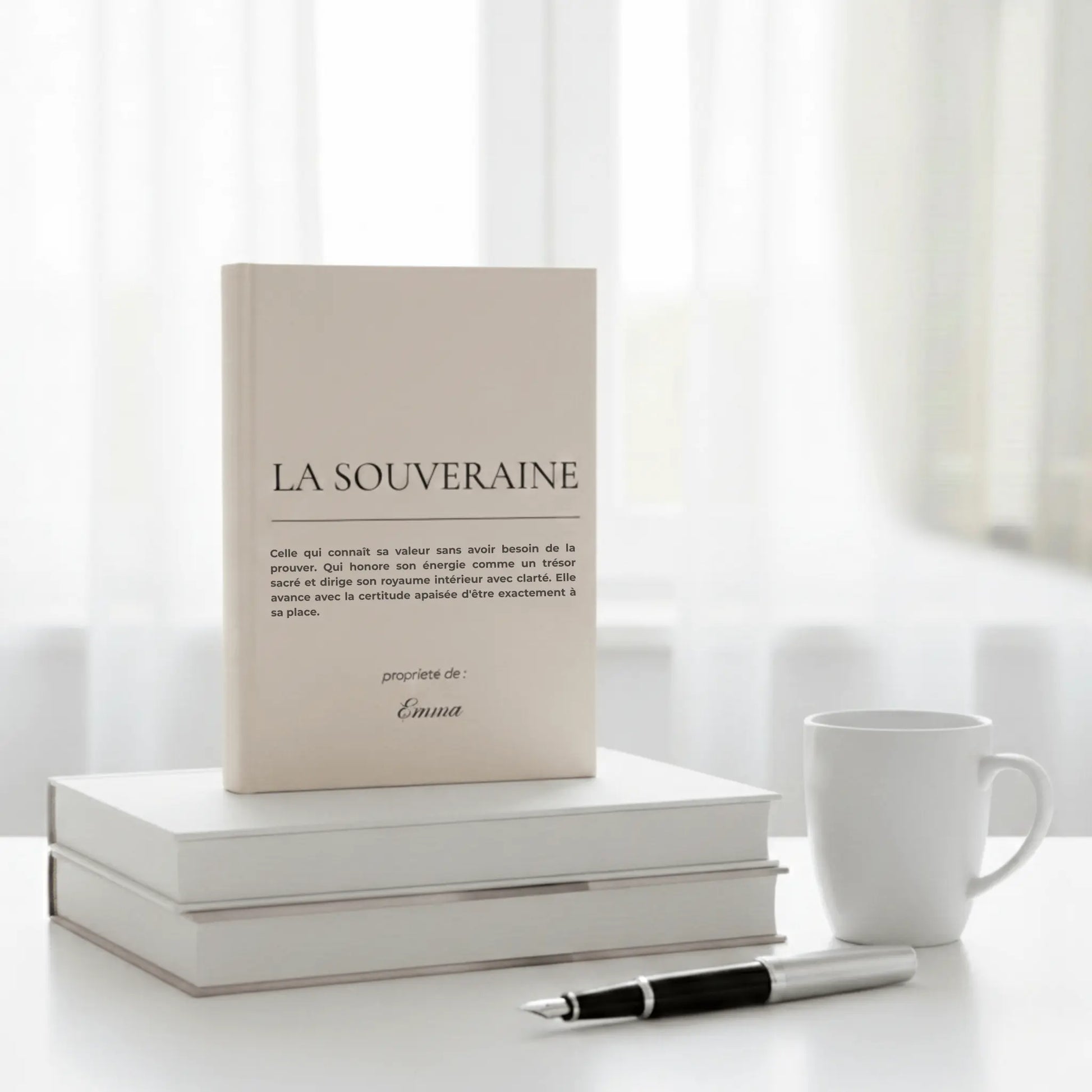 cahier signature personnalisé Souveraine - mise en situation lifestyle